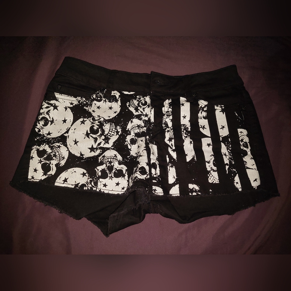 Blackheart Skull Shorts